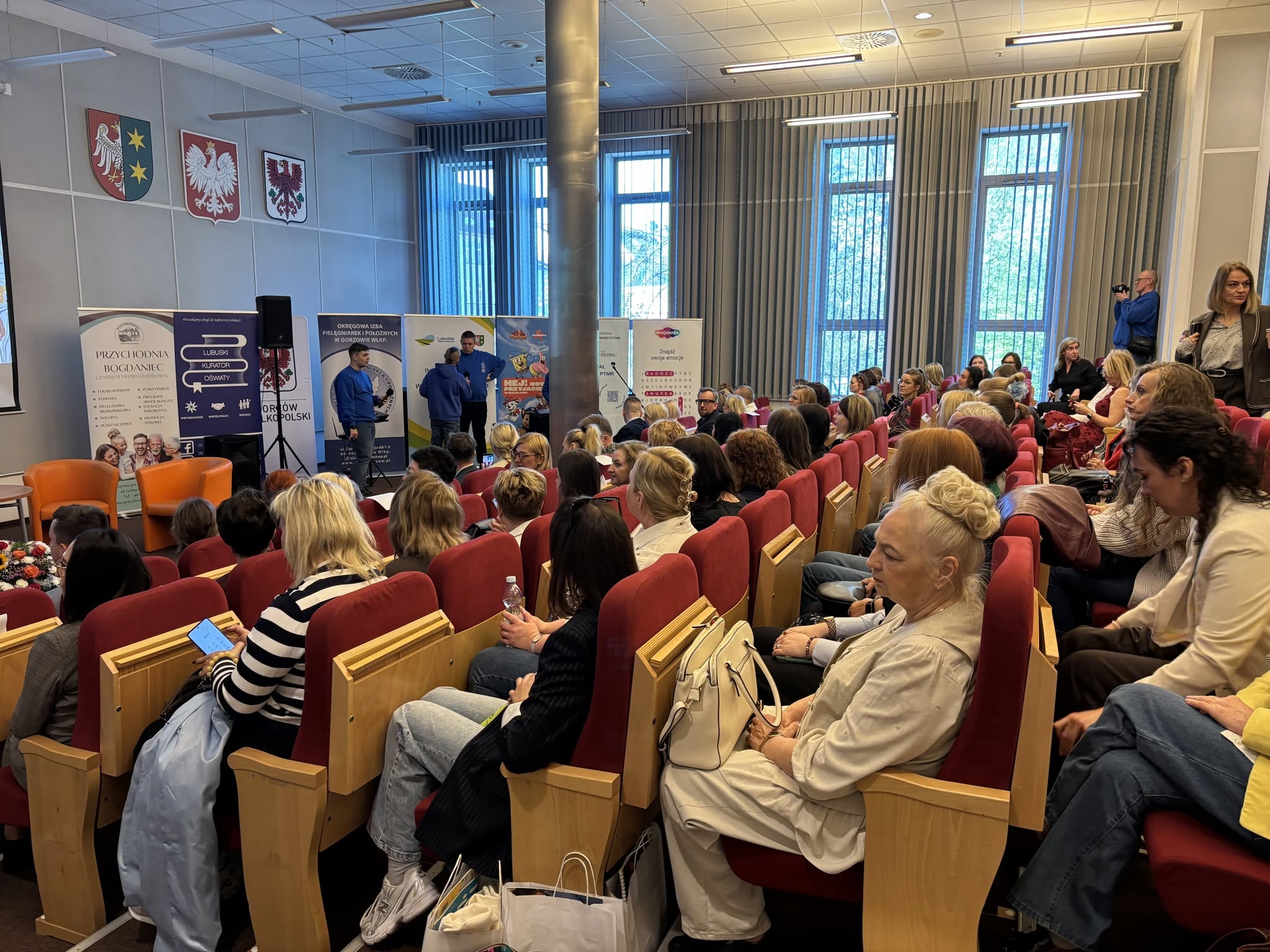 Występ podczas konferencji i publiczność